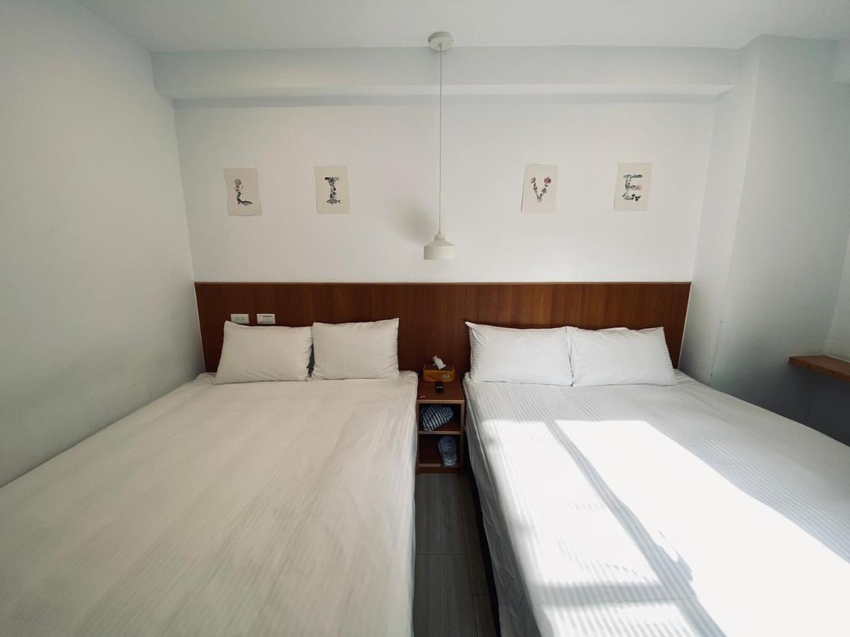 良文旅 Ryou Hotel Тайнань Экстерьер фото